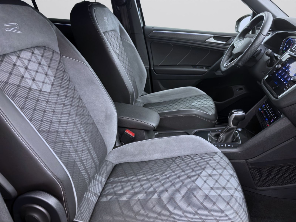 Thumb 16: Volkswagen Tiguan 2.0 TDI DSG R-LINE NAVI MATRIX SITZHZG AHK