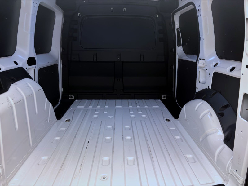 Bild 3: Volkswagen Caddy Cargo 2.0 TDI SITZHZG PDC DAB+ GANZJR