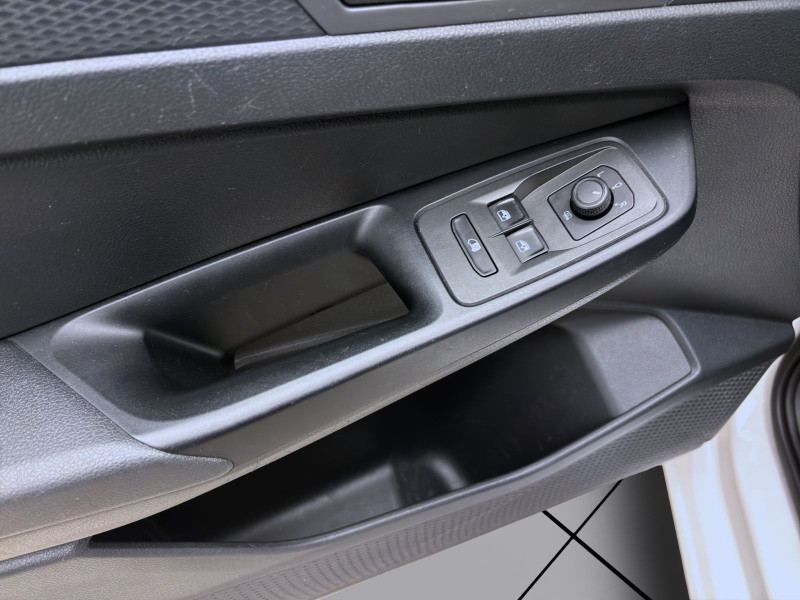 Bild 9: Volkswagen Caddy Cargo 2.0 TDI SITZHZG PDC DAB+ GANZJR