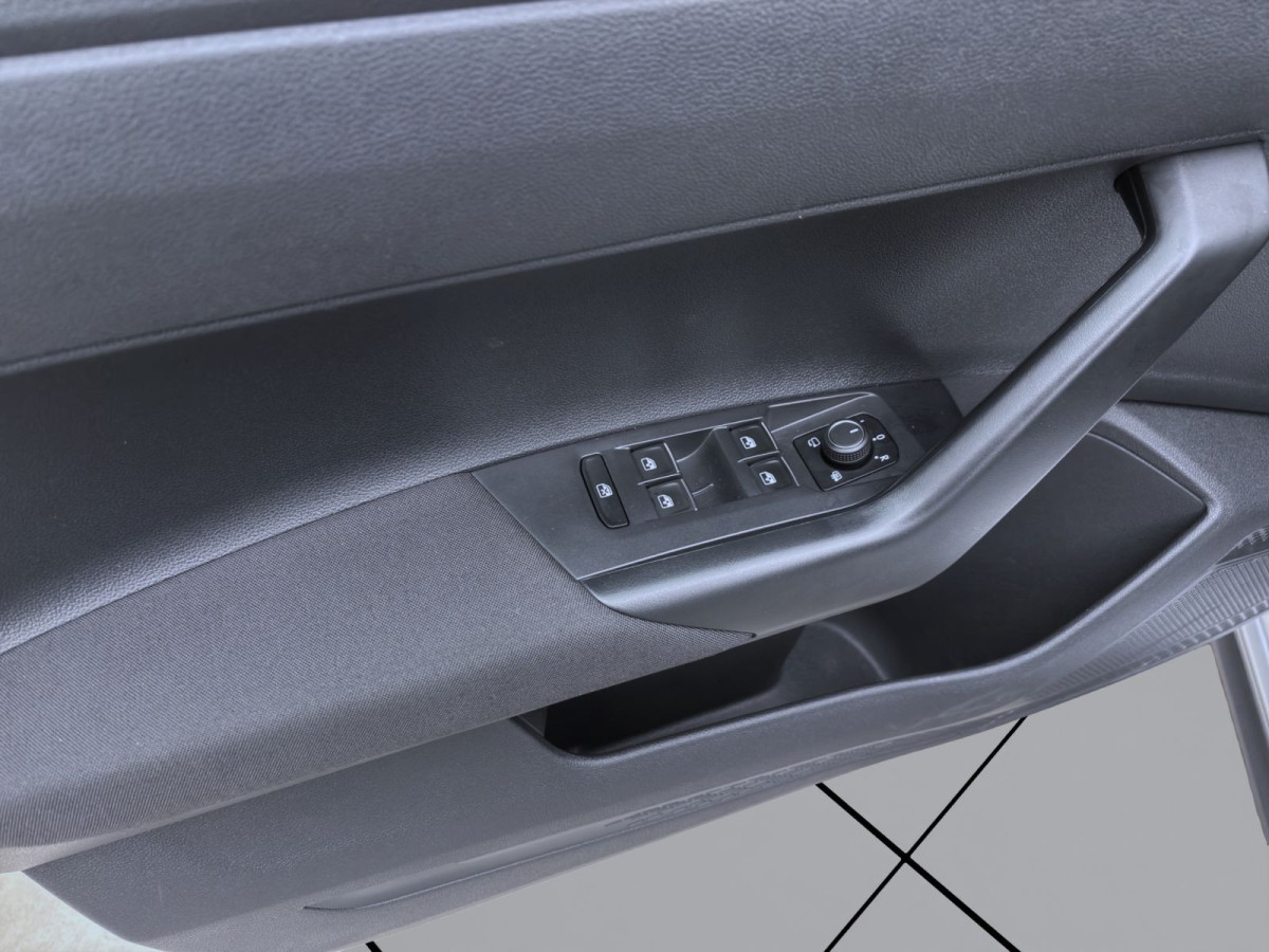 Thumb 10: Volkswagen Polo 1.0 TSI DSG R-LINE NAVI KAMERA IQ.LIGHT PDC
