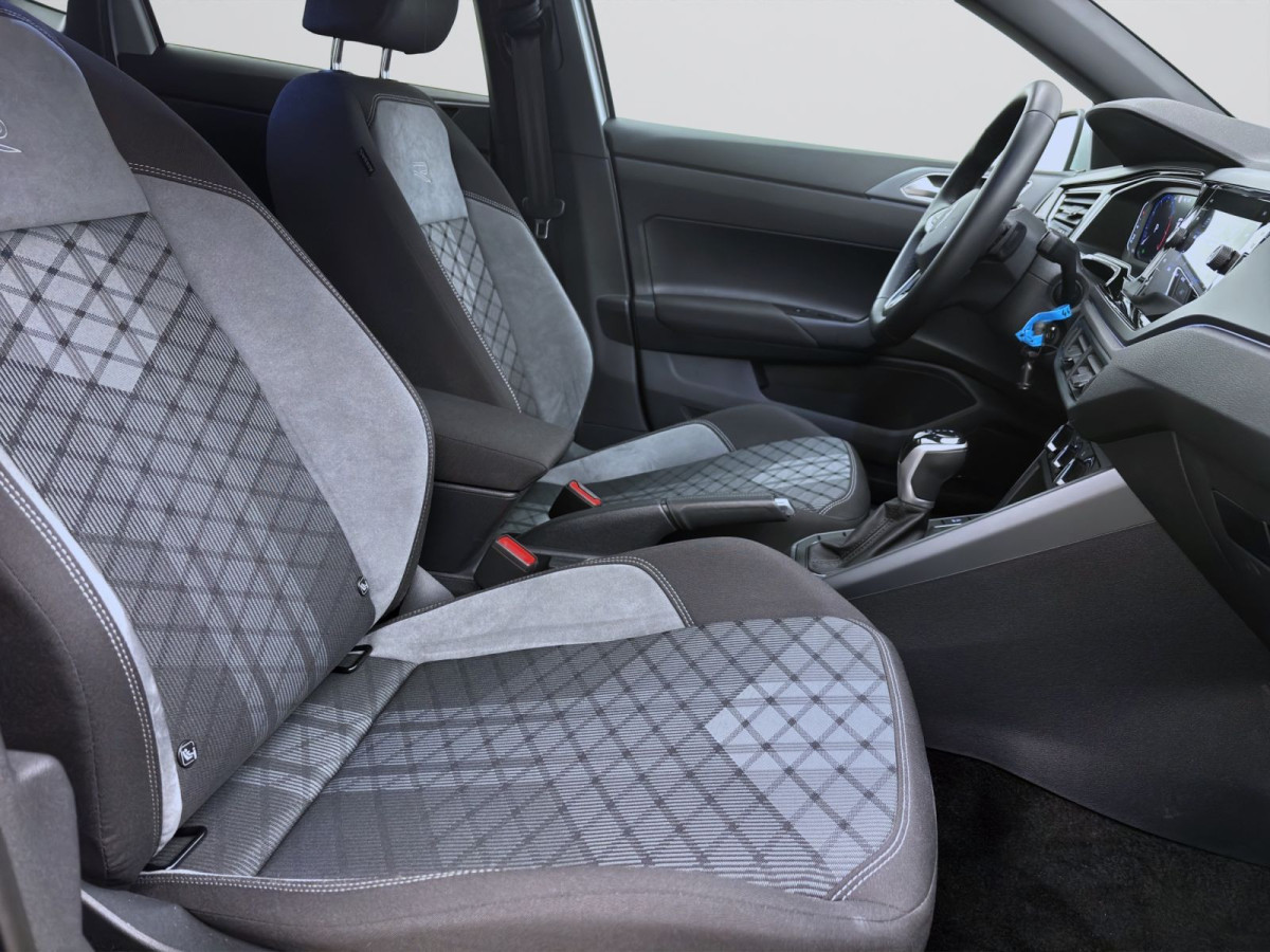 Thumb 16: Volkswagen Polo 1.0 TSI DSG R-LINE NAVI KAMERA IQ.LIGHT PDC