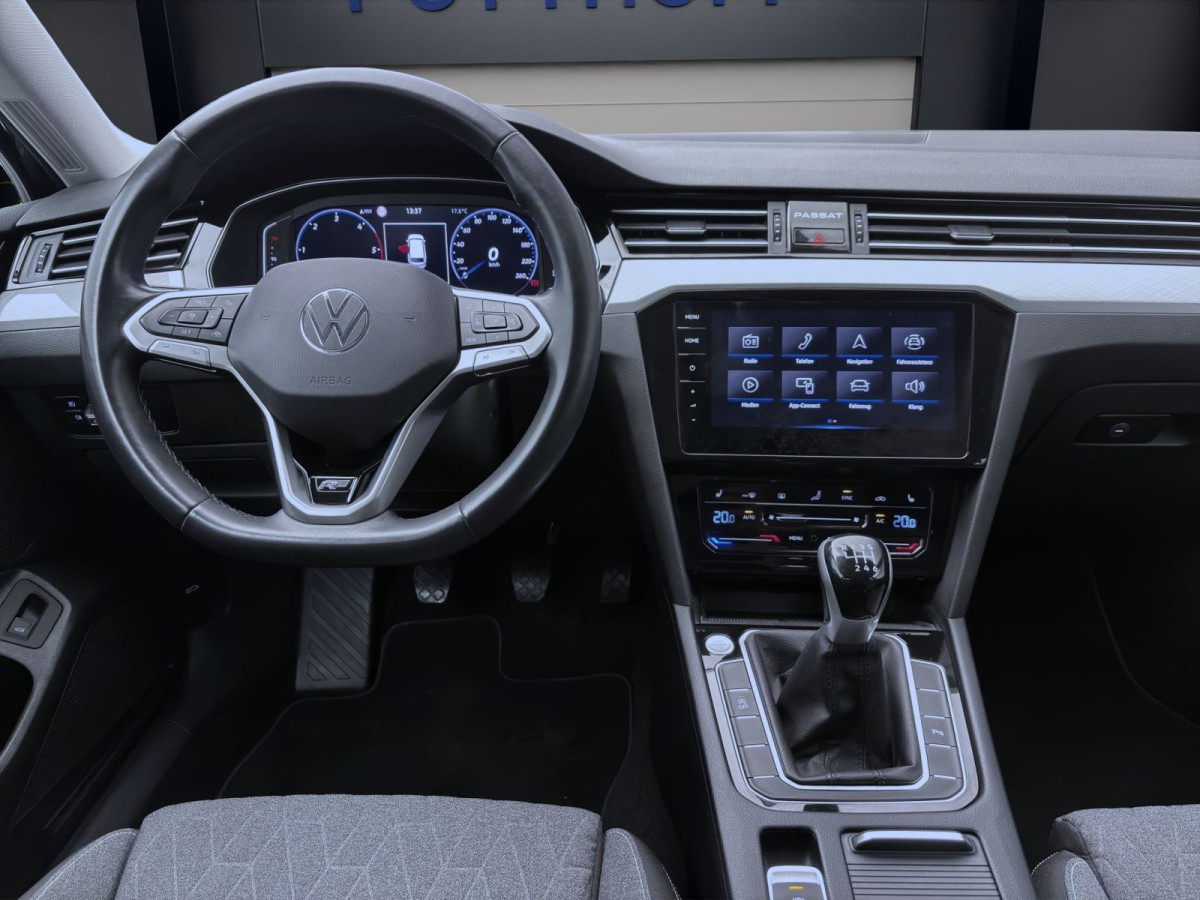 Thumb 13: Volkswagen Passat Variant 2.0 TDI R-LINE AHK KAMERA NAVI PDC