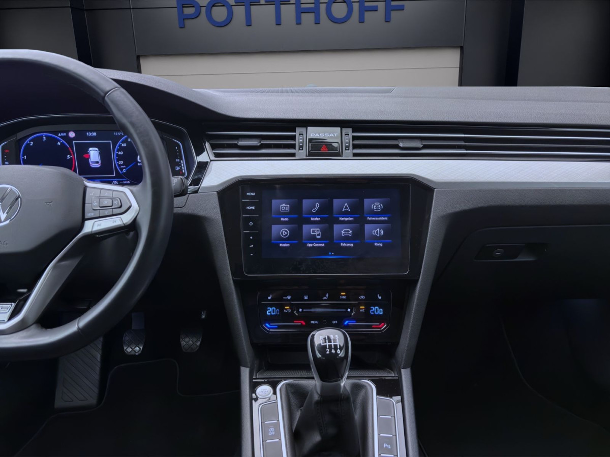 Thumb 14: Volkswagen Passat Variant 2.0 TDI R-LINE AHK KAMERA NAVI PDC