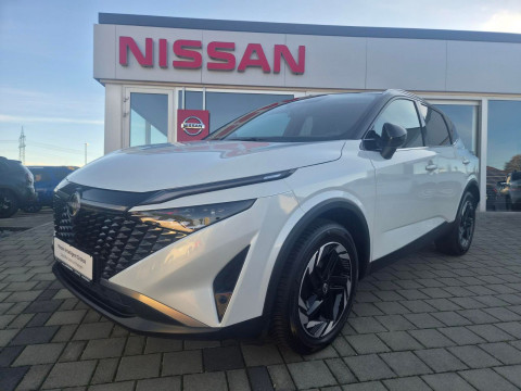 Automodell: Qashqai in der Farbe weiß