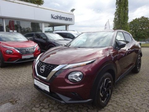 Automodell: Juke in der Farbe rot