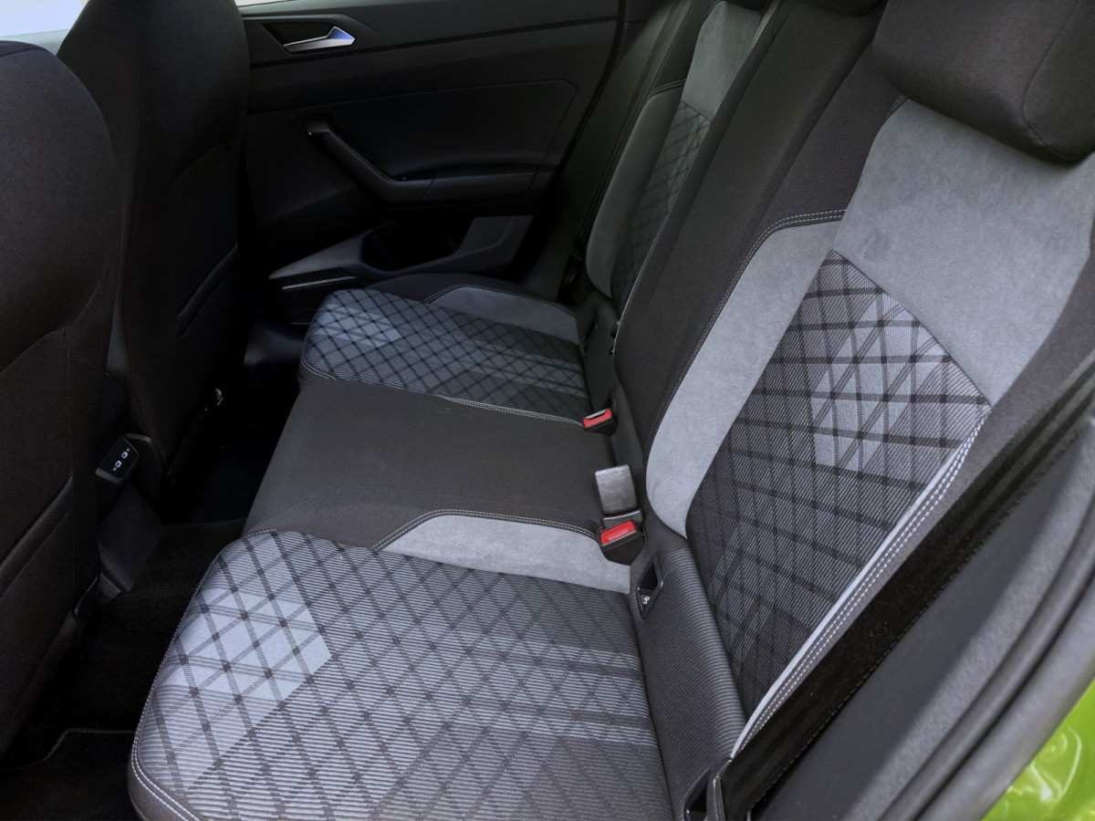 Thumb 15: Volkswagen Taigo 1.5 TSI DSG R-LINE NAVI KAMERA SITZHZG PDC