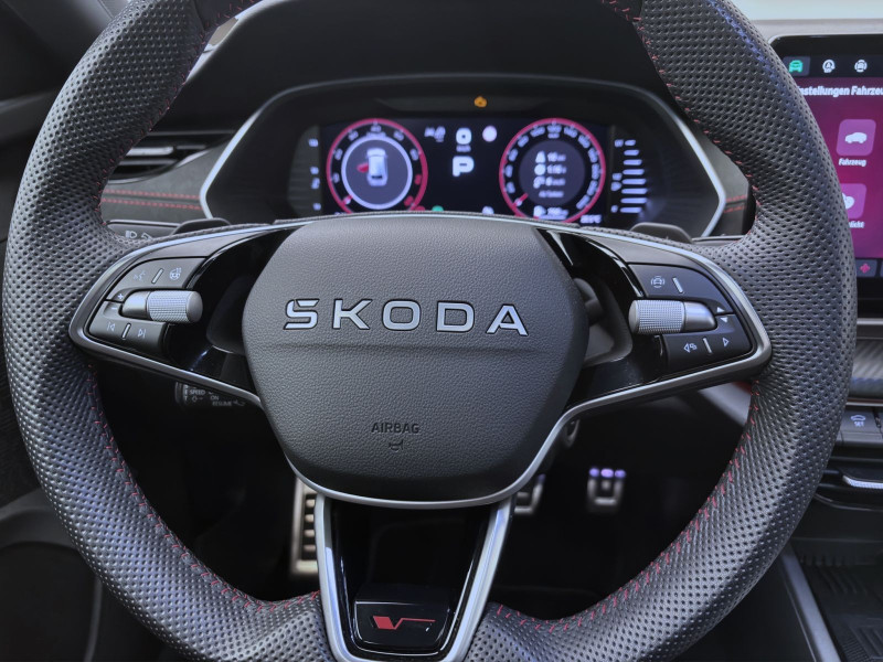 Bild 11: Škoda Octavia Combi 2.0 TSI DSG RS AHK PANO STANDH 360° DCC