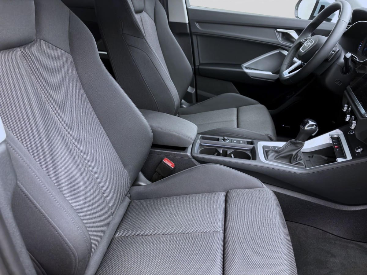 Thumb 16: Audi Q3 35 TFSI ADVANCED AHK NAVI SONOS LED SITZHZG