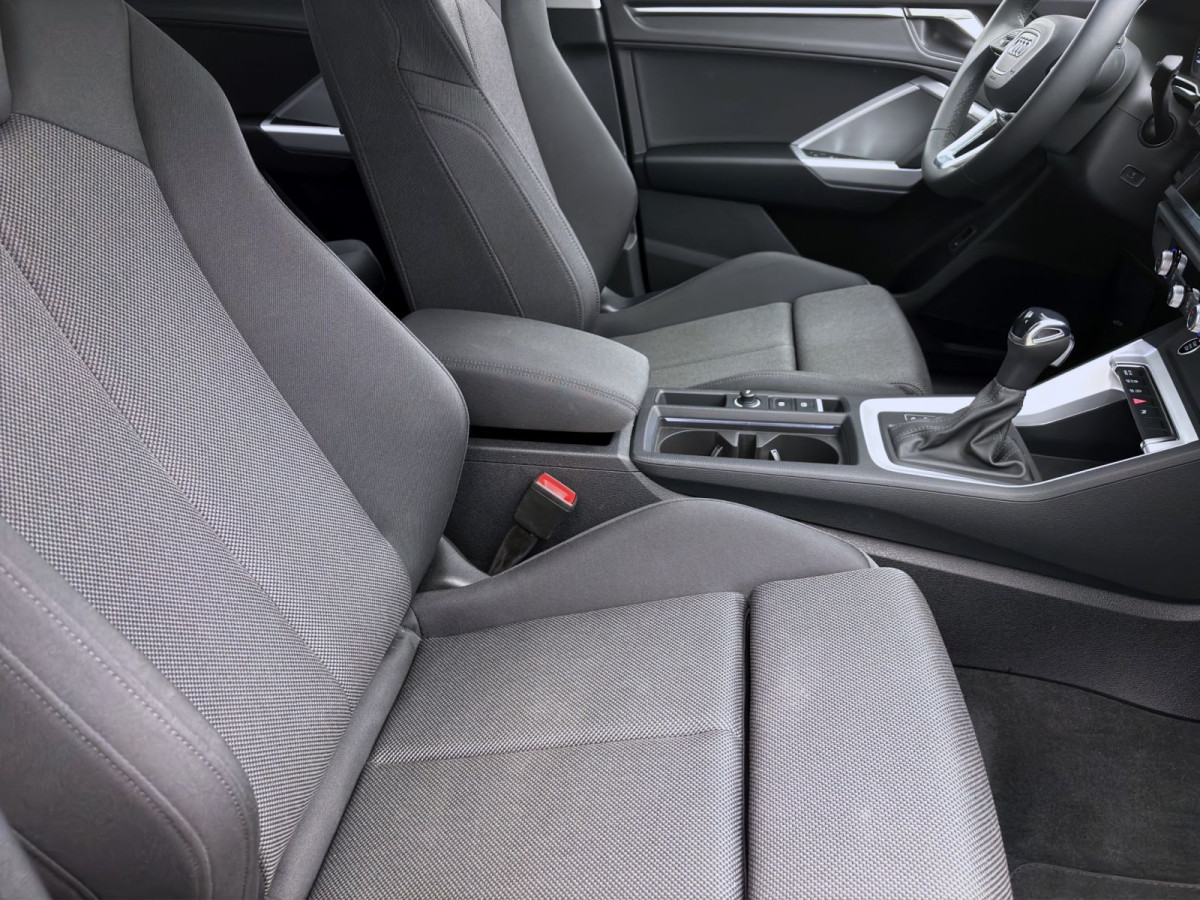 Thumb 16: Audi Q3 Sportback 35 TFSI AHK NAVI KAMERA LED SITZHZG