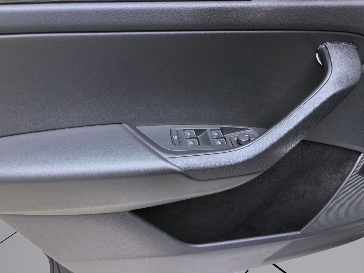 Thumb 9: Škoda Kodiaq 2.0 TDI DSG 4x4 STYLE PANO 360° AHK NAVI