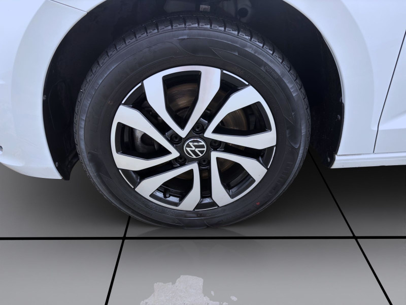 Bild 8: Volkswagen Touran 1.5 TSI DSG ACTIVE NAVI SITZHZG PDC DAB+