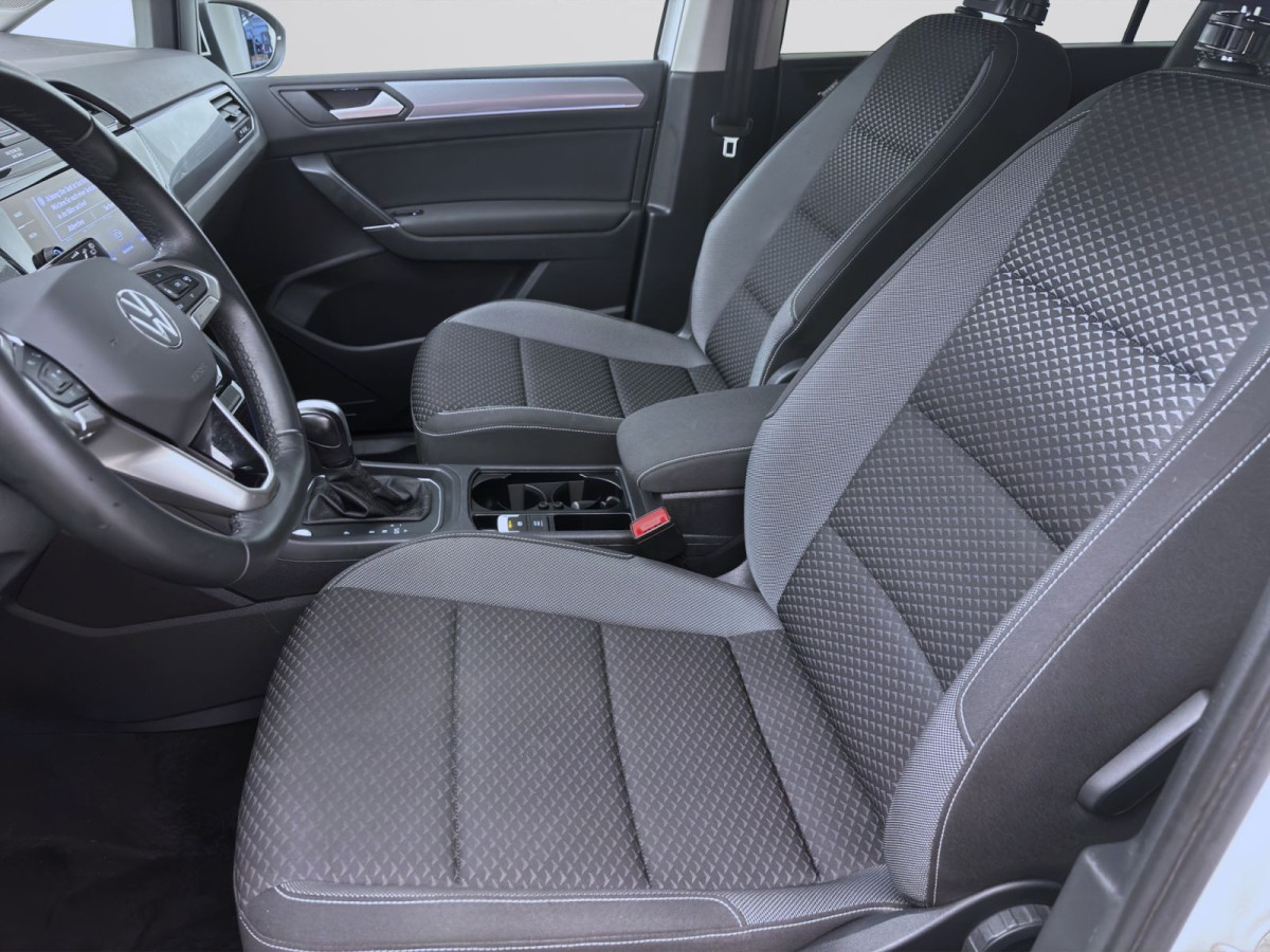 Thumb 9: Volkswagen Touran 1.5 TSI DSG ACTIVE NAVI SITZHZG PDC DAB+