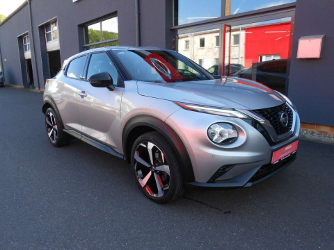Automodell: Juke in der Farbe silber