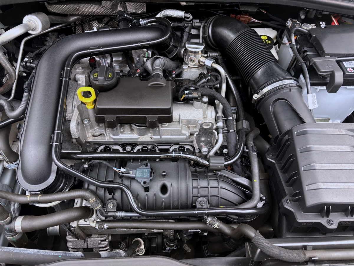 Thumb 18: Volkswagen Taigo 1.0 TSI LIFE SITZHZG PDC LED KLIMA