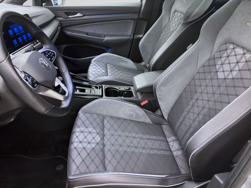 Bild 9: Volkswagen Golf Variant 1.5 eTSI DSG R-LINE PANO NAVI IQ.LIGHT HuD