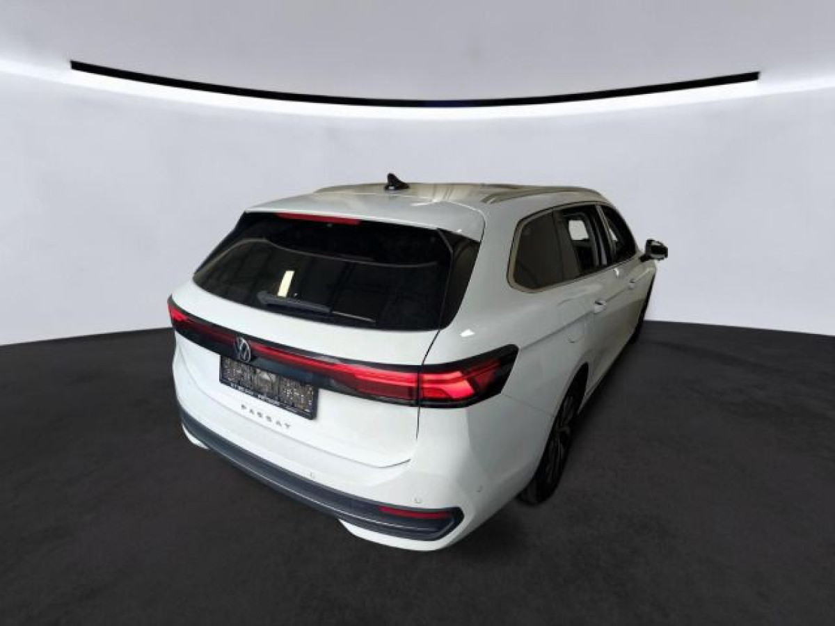 Thumb 2: Volkswagen Passat Variant 2.0 TDI DSG BUSINESS PANO AHK NAVI HuD