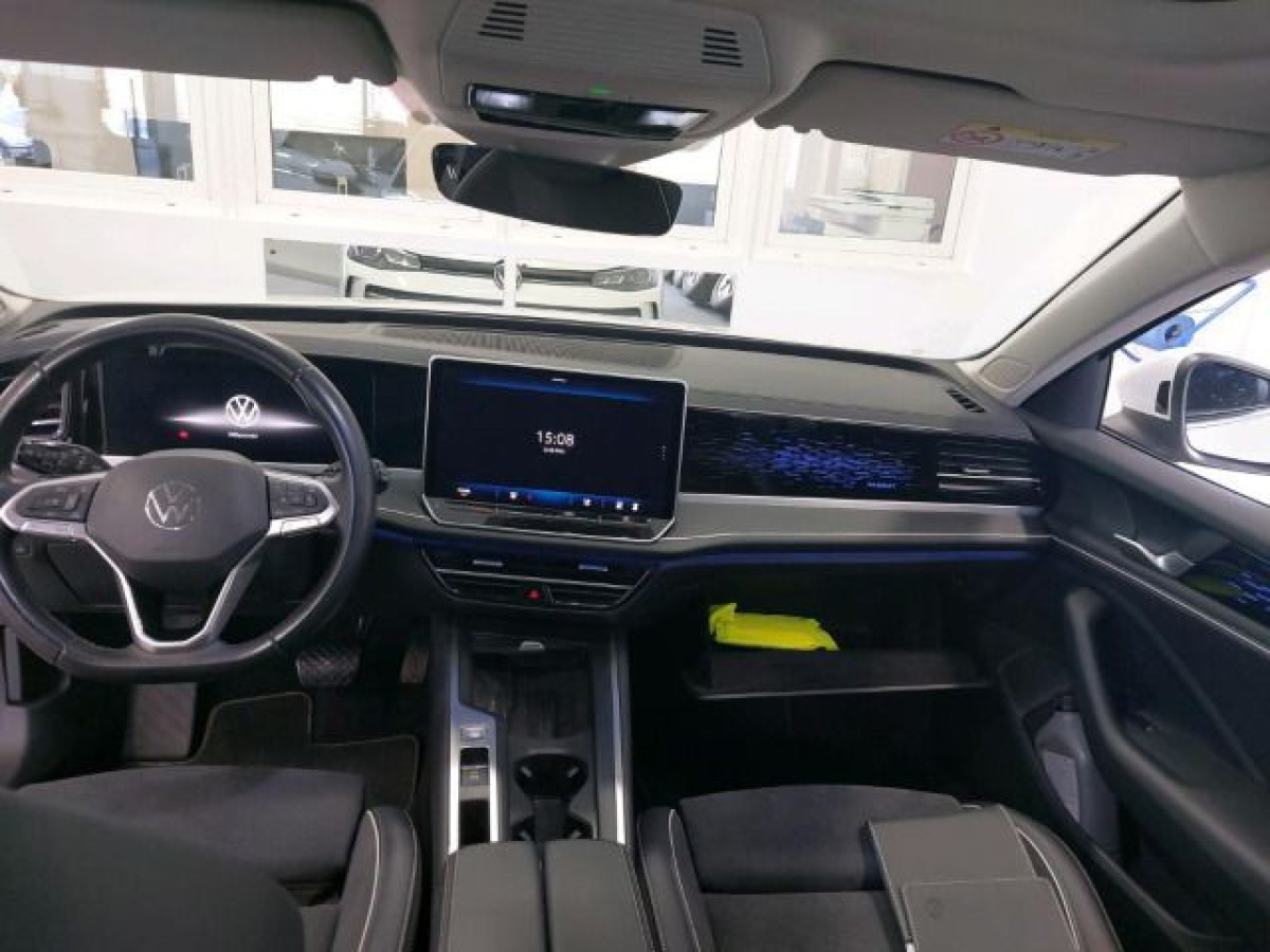 Thumb 3: Volkswagen Passat Variant 2.0 TDI DSG BUSINESS PANO AHK NAVI HuD