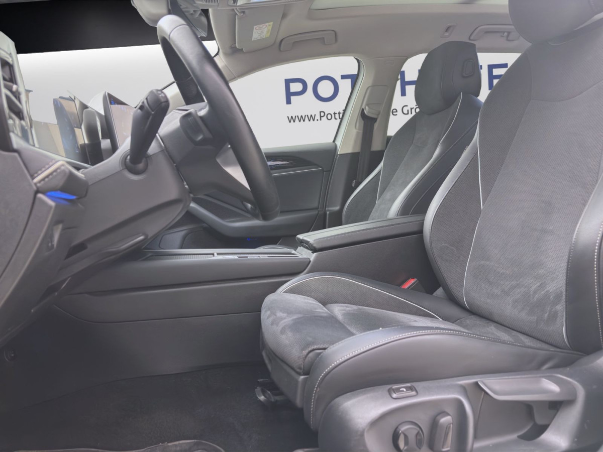 Thumb 9: Volkswagen Passat Variant 2.0 TDI DSG BUSINESS PANO AHK NAVI HuD