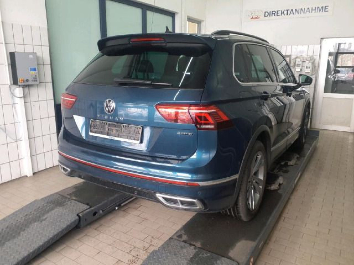Thumb 2: Volkswagen Tiguan 2.0 TSI DSG 4M R-LINE STDHZG AHK NAVI IQ.LIGHT