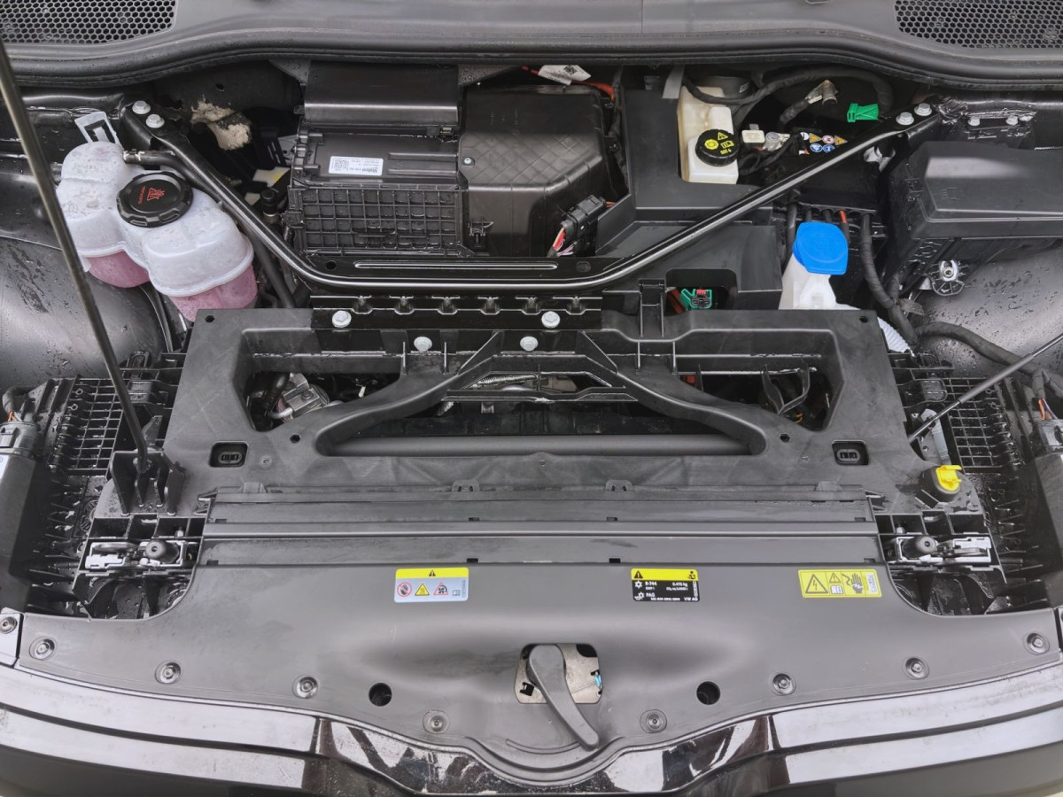 Thumb 18: Škoda Enyaq Coupé 85 LOFT NAVI AHK PANO KAMERA