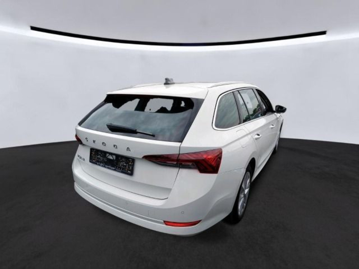 Thumb 4: Škoda Octavia Combi 2.0 TDI DSG STYLE NAVI LED PDC SITZHZG