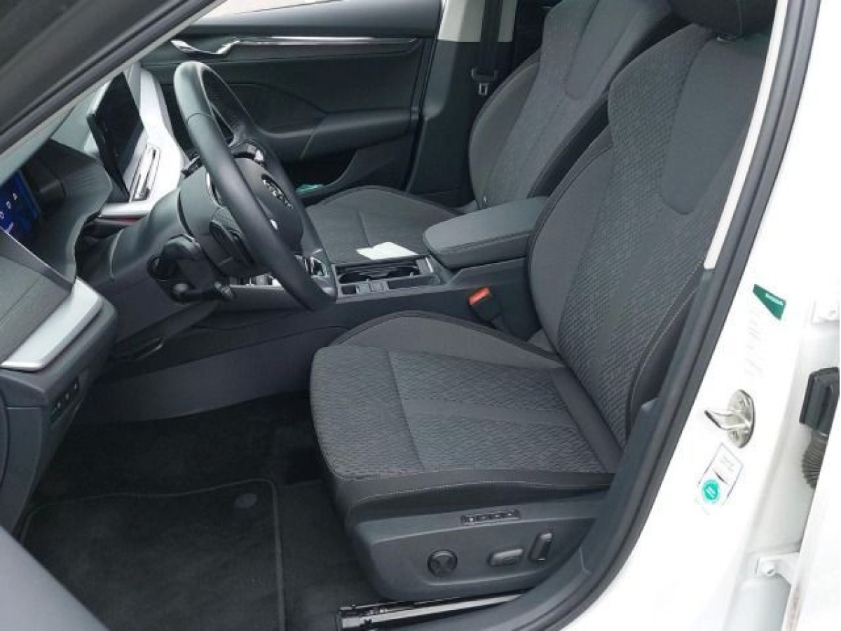 Thumb 5: Škoda Octavia Combi 2.0 TDI DSG STYLE NAVI LED PDC SITZHZG