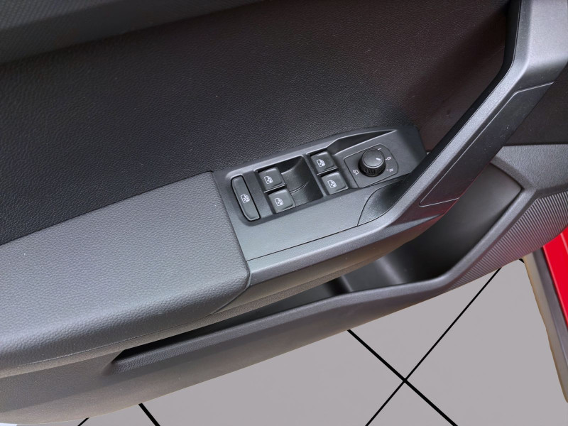 Bild 10: Seat Arona 1.0 TSI STYLE PDC KLIMA LED DAB+ LM17