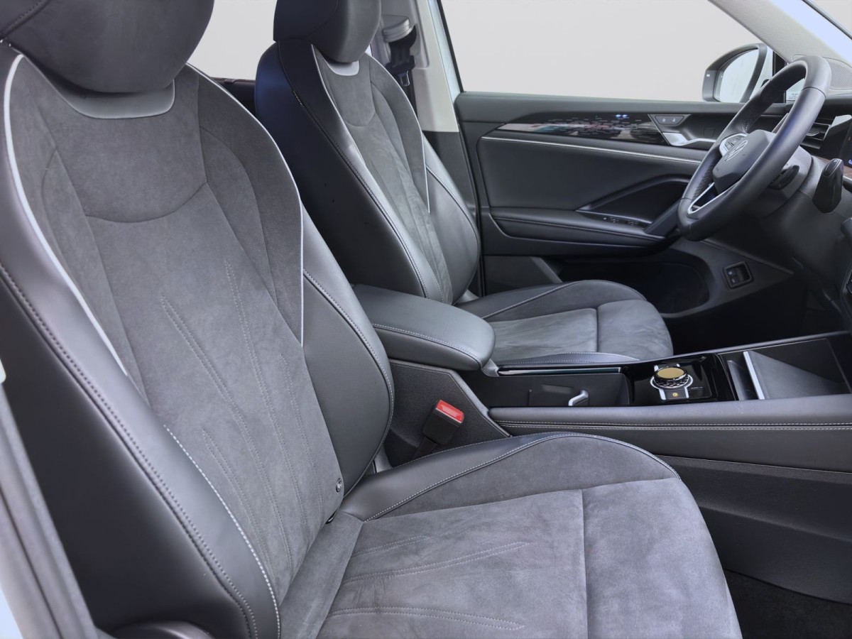 Thumb 16: Volkswagen Tayron 1.5 TSI eHybrid DSG ELEGANCE AHK NAVI KAMERA IQ.LIGHT
