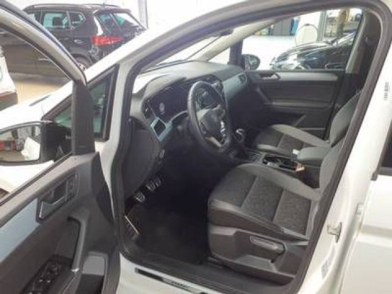 Bild 3: Volkswagen Touran 1.5 TSI ENERGY NAVI KAMERA SITZHZG PDC