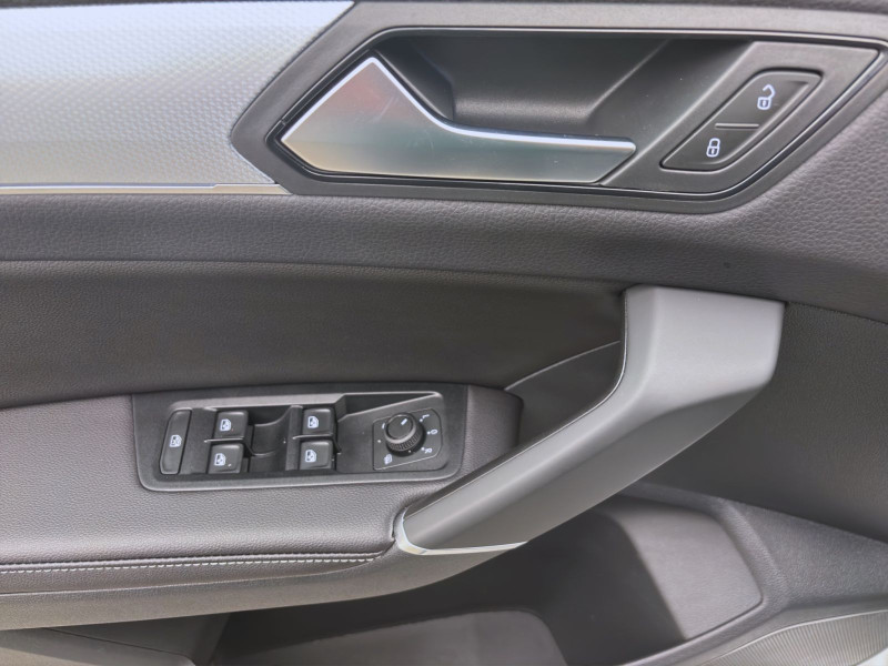 Bild 10: Volkswagen Touran 1.5 TSI ENERGY NAVI KAMERA SITZHZG PDC