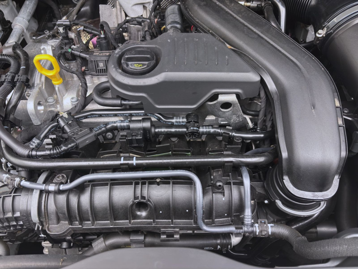Thumb 17: Volkswagen Touran 1.5 TSI ENERGY NAVI KAMERA SITZHZG PDC