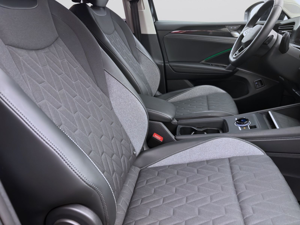 Thumb 16: Volkswagen Tiguan 1.5 TSI eHybrid DSG ENERGY AHK NAVI IQ.LIGHT KAMERA