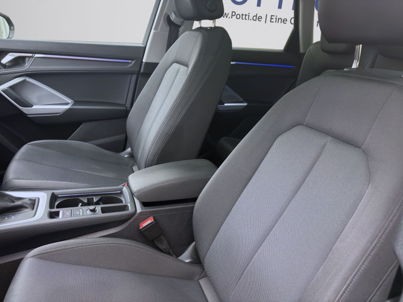 Bild 9: Audi Q3 45 TFSIe S LINE PANO MATRIX NAVI KAMERA