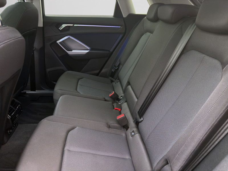Bild 15: Audi Q3 45 TFSIe S LINE PANO MATRIX NAVI KAMERA