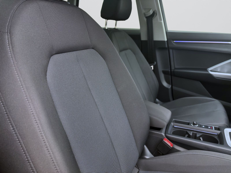 Bild 16: Audi Q3 45 TFSIe S LINE PANO MATRIX NAVI KAMERA