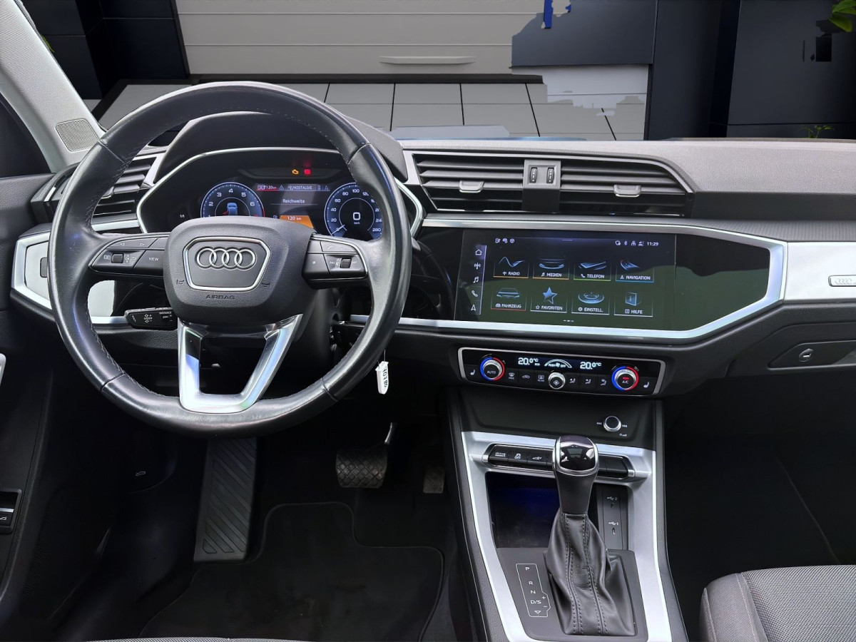 Thumb 13: Audi Q3 45 TFSIe S LINE PANO MATRIX NAVI KAMERA