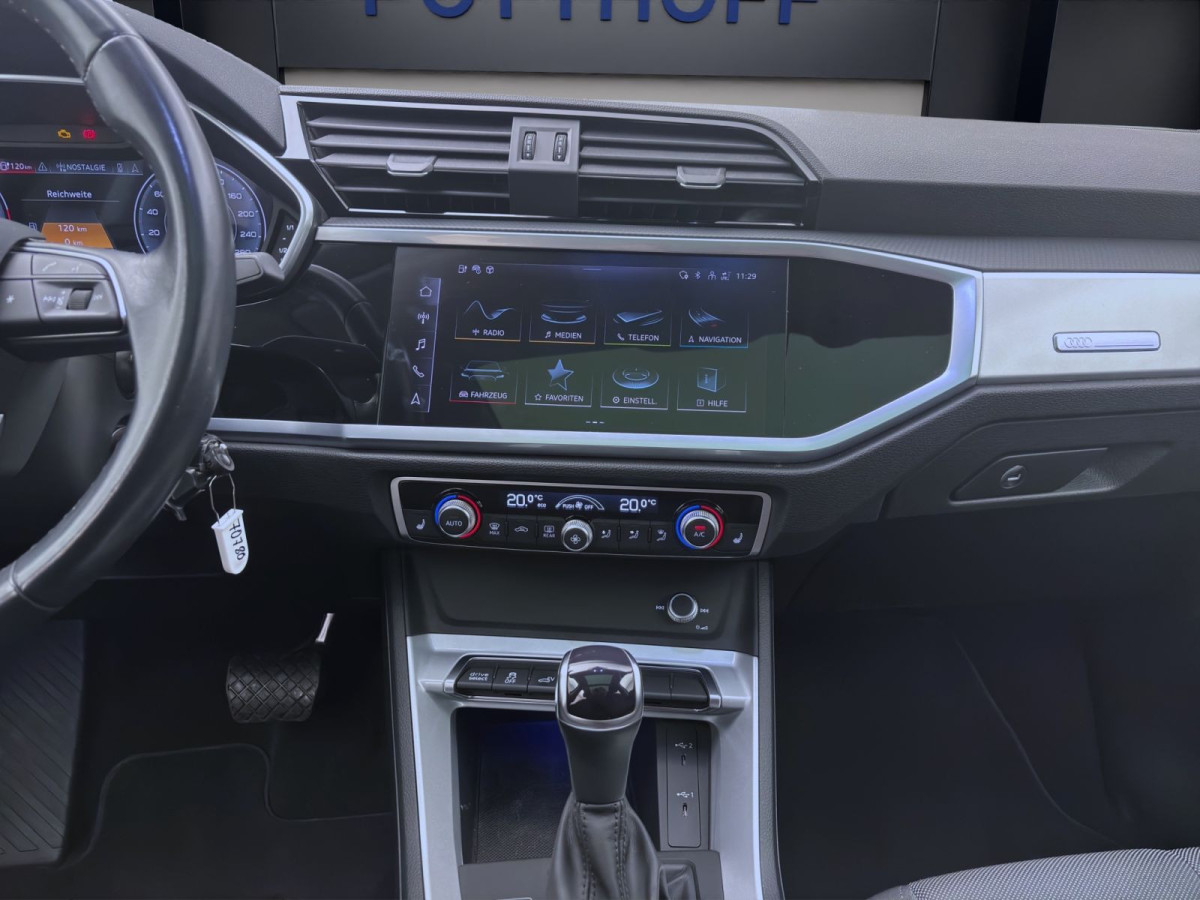 Thumb 14: Audi Q3 45 TFSIe S LINE PANO MATRIX NAVI KAMERA