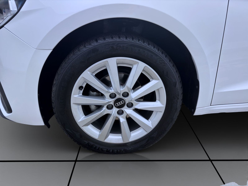 Bild 8: Audi A1 Sportback 25 TFSI SITZHZG PDC KLIMA BLUETOOTH