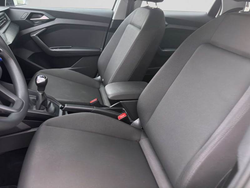 Bild 9: Audi A1 Sportback 25 TFSI SITZHZG PDC KLIMA BLUETOOTH