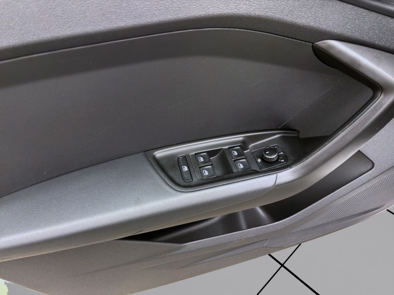Bild 10: Audi A1 Sportback 25 TFSI SITZHZG PDC KLIMA BLUETOOTH