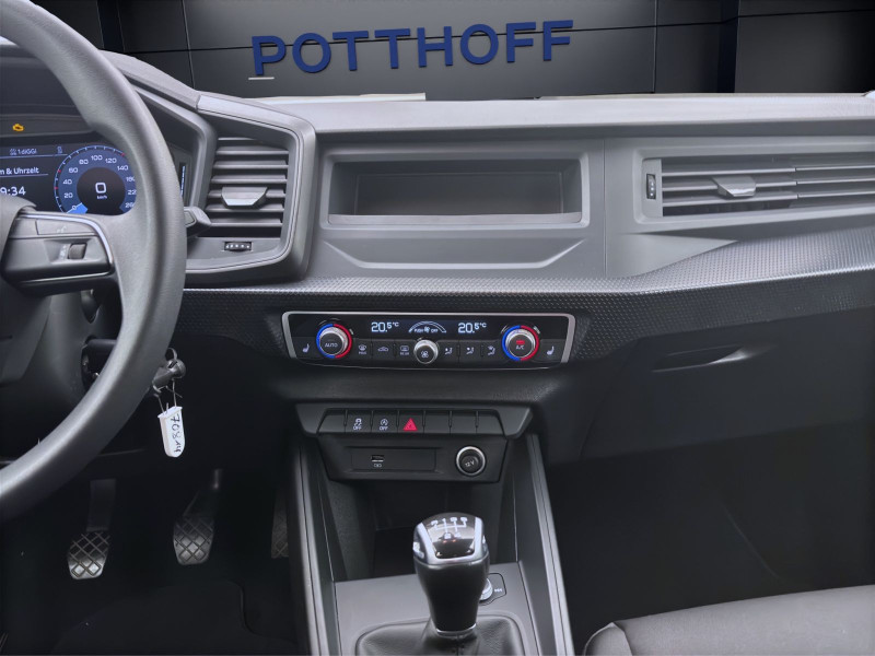 Bild 14: Audi A1 Sportback 25 TFSI SITZHZG PDC KLIMA BLUETOOTH