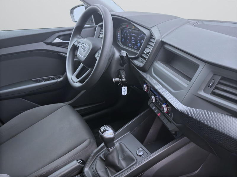 Bild 17: Audi A1 Sportback 25 TFSI SITZHZG PDC KLIMA BLUETOOTH