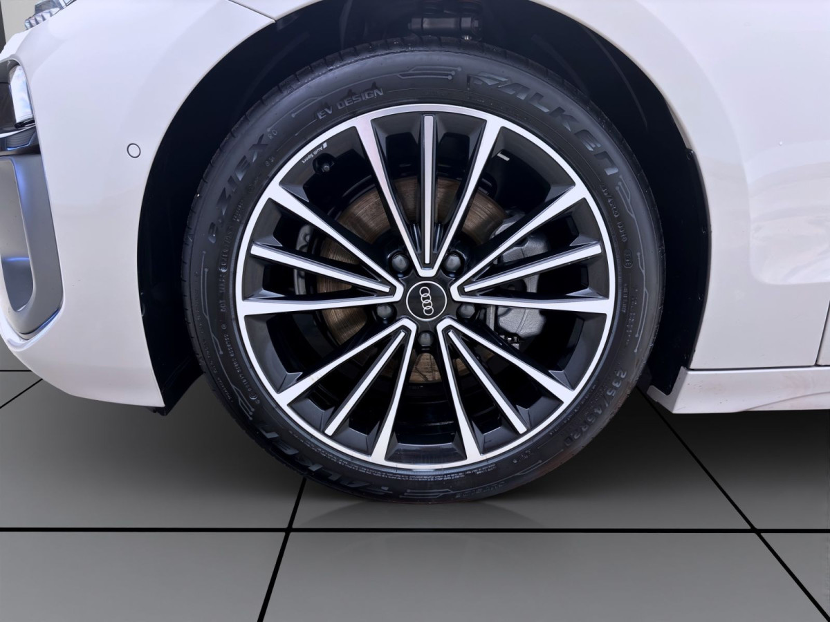 Thumb 8: Audi A6 Avant e-tron S LINE AHK 360° VIRTUAL SITZHZG
