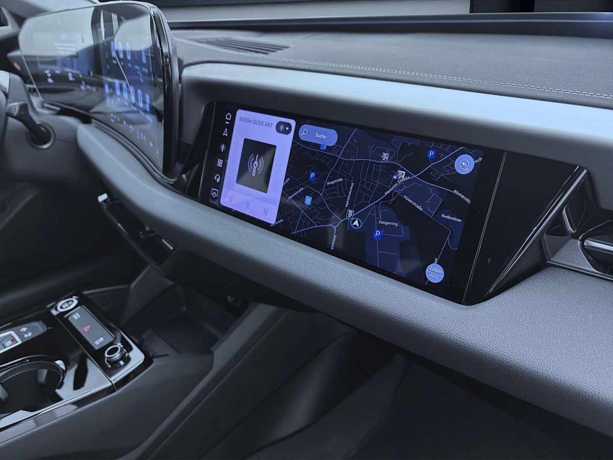 Thumb 18: Audi A6 Avant e-tron S LINE AHK 360° VIRTUAL SITZHZG