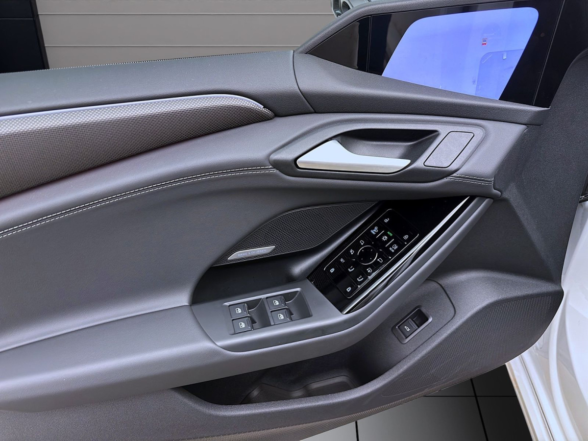 Thumb 10: Audi A6 Avant e-tron S LINE AHK LM21 B&O KAMERA