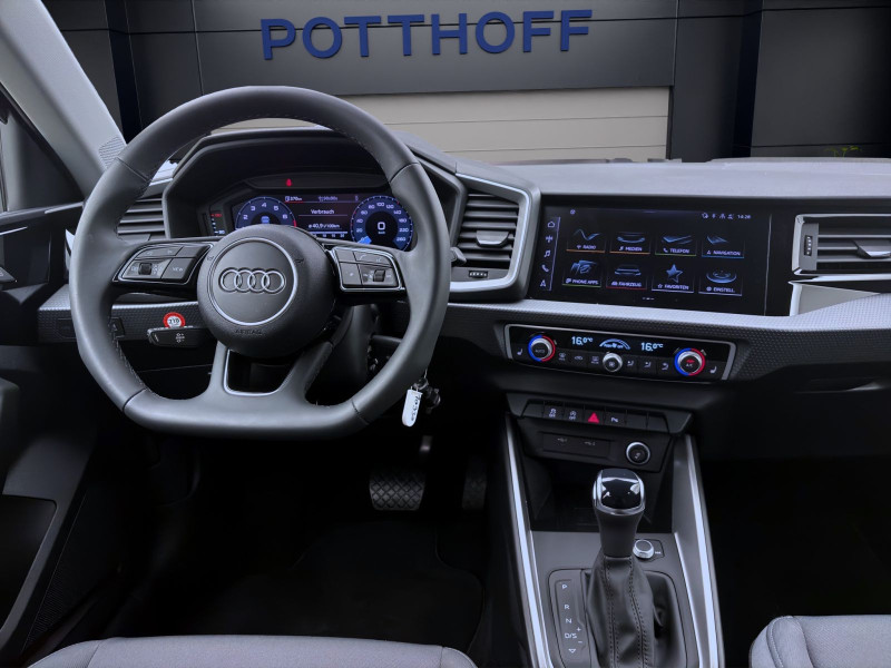 Bild 13: Audi A1 allstreet 30 TFSI SITZHZG KLIMA PDC LM17