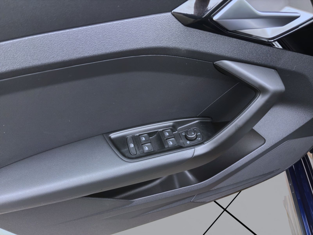 Thumb 10: Audi A1 allstreet 30 TFSI SITZHZG KLIMA PDC LM17