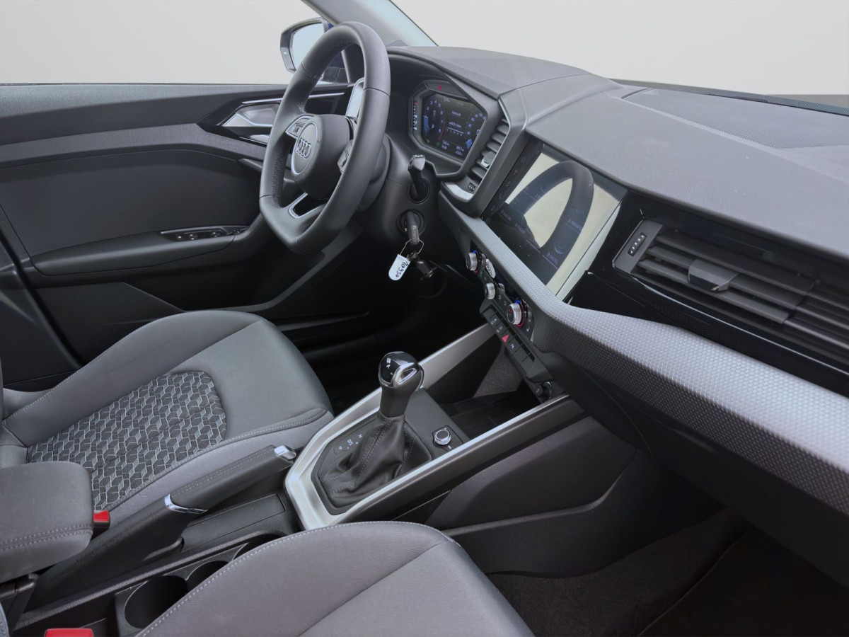 Thumb 17: Audi A1 allstreet 30 TFSI SITZHZG KLIMA PDC LM17