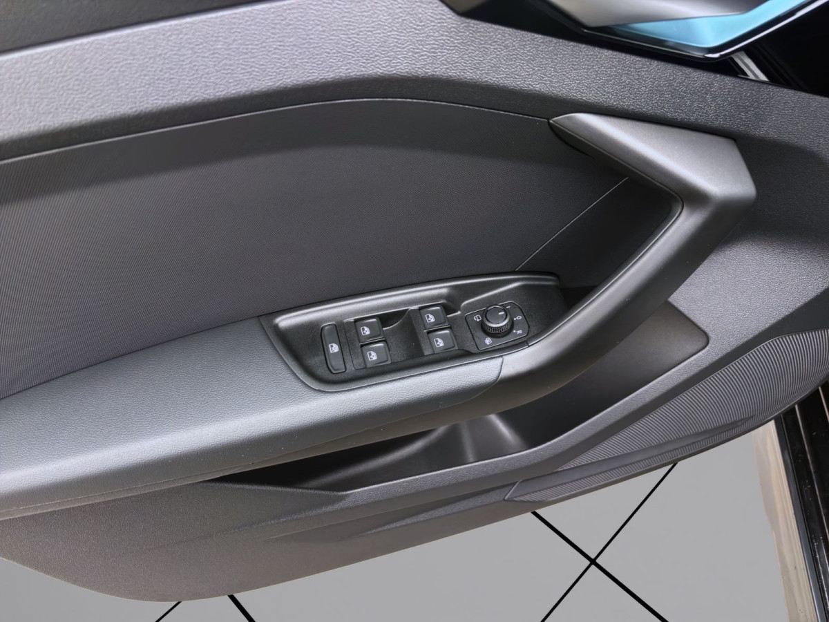 Thumb 10: Audi A1 allstreet 35 TFSI NAVI+ SITZHZG LED PDC LM17