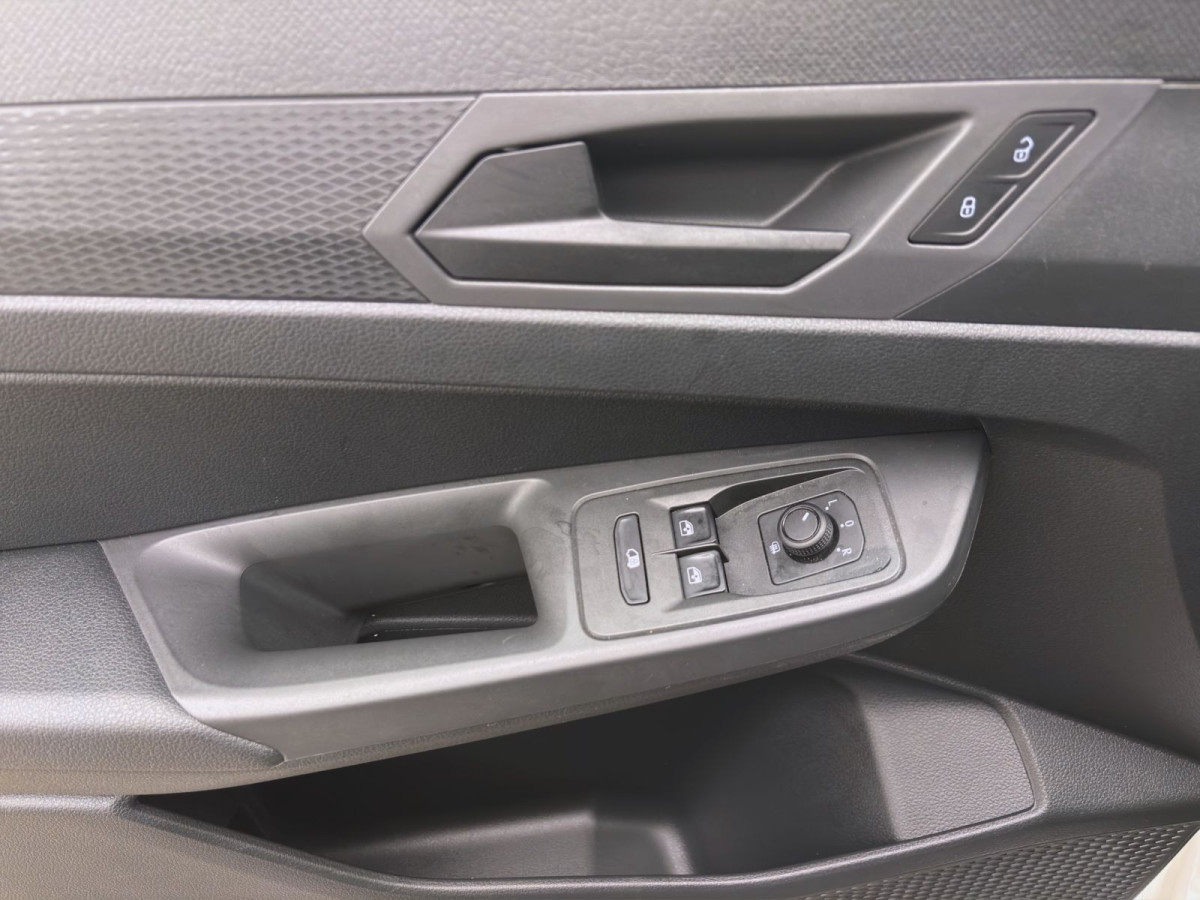 Thumb 9: Volkswagen Caddy Maxi Cargo 2.0 TDI SITZHZG PDC APP-CONNECT KLIMA